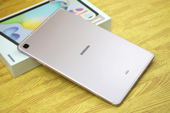 三星galaxy tab s6 lite图赏:生产力和娱乐性兼备 实力抗衡ipad